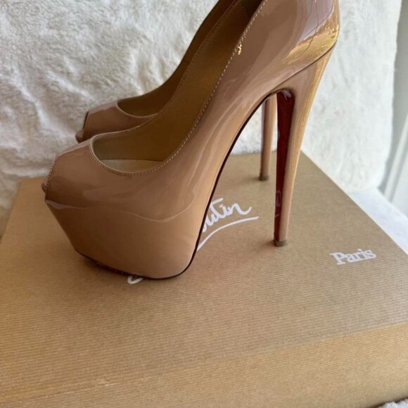 CHRISTIAN LOUBOUTIN Patent Calf Highness 160 Peep Toe Platform Pumps - Picture 2 of 5